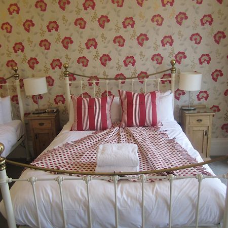 Yeo Dale Hotel Барнстъпъл Екстериор снимка