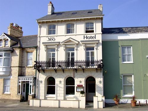 Yeo Dale Hotel Барнстъпъл Екстериор снимка